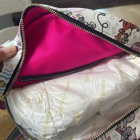 Dooney & Bourke Disney Cats backpack - Picture 6 of 7